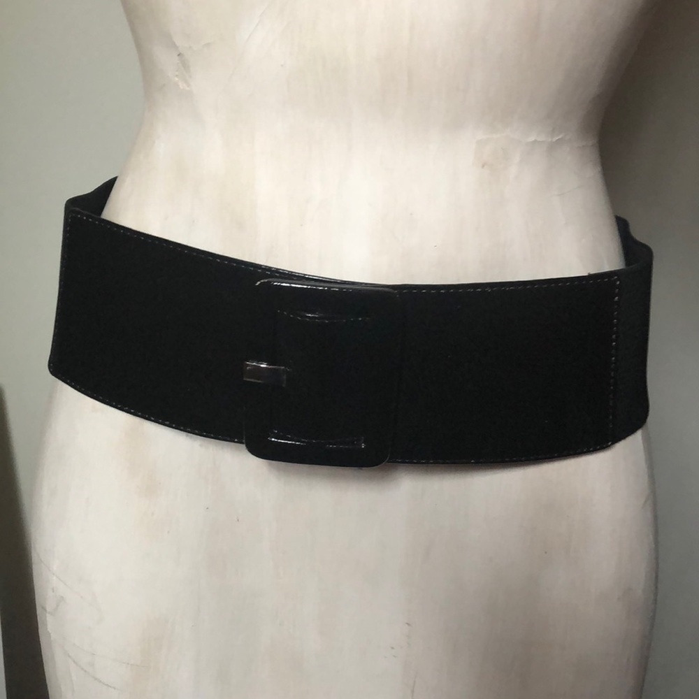 Suzi Roher size small black wide belt